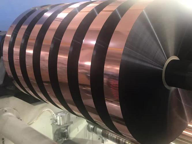 電解銅箔多卷同步分切機的制作方法